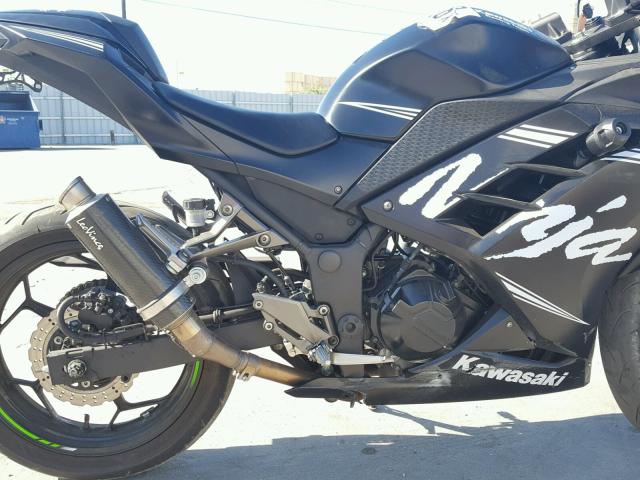 JKAEX8B12HDA40426 - 2017 KAWASAKI EX300 B BLACK photo 7