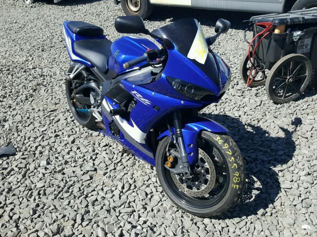 JYARJ06E75A028723 - 2005 YAMAHA YZFR6 L BLUE photo 1