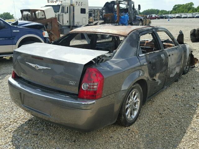 2C3LA33G78H115498 - 2008 CHRYSLER 300 LIMITE BURN photo 4