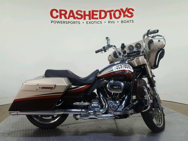 1HD1PZ819BB951191 - 2011 HARLEY-DAVIDSON FLHXSE2 TWO TONE photo 1