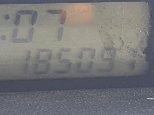 JTLKT324254012253 - 2005 TOYOTA SCION XB შავი ფოტო 8