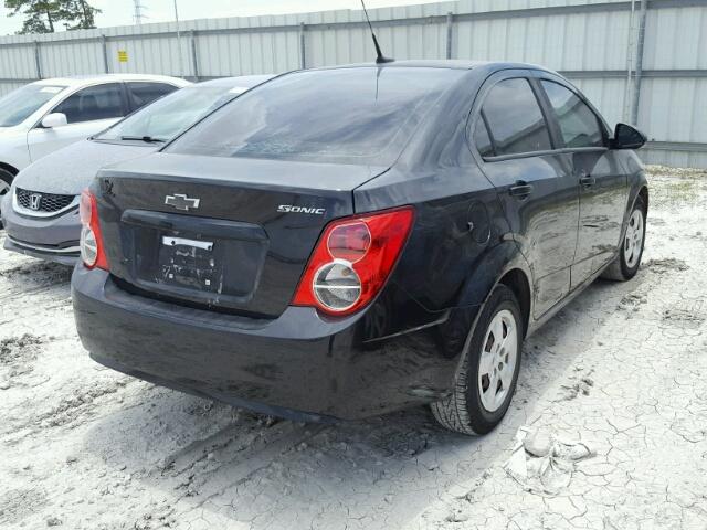 1G1JA5SH2D4109584 - 2013 CHEVROLET SONIC LS 黑色 照片 4