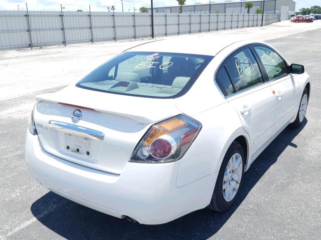 1N4AL2AP4AN541839 - 2010 NISSAN ALTIMA BAS WHITE photo 4