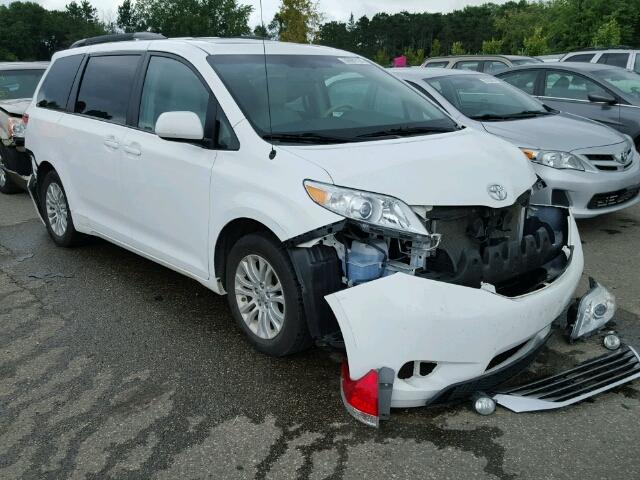 5TDYK3DCXCS213042 - 2012 TOYOTA SIENNA XLE WHITE photo 1