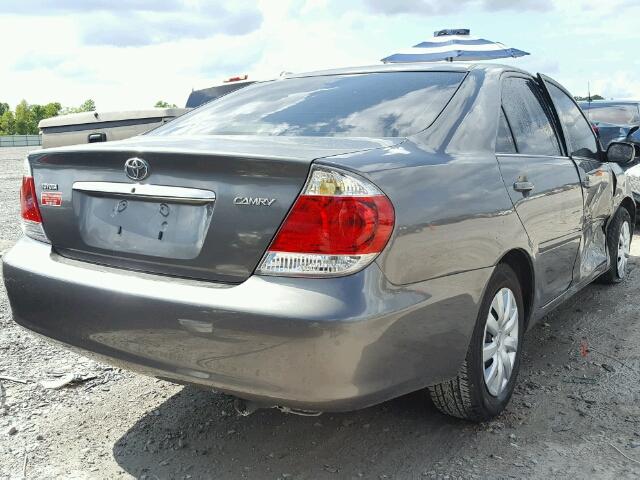 4T1BE32K25U561130 - 2005 TOYOTA CAMRY LE 灰色 照片 4