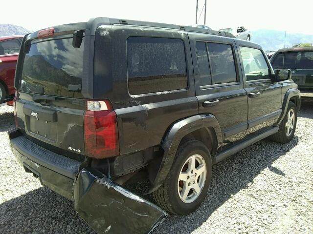 1J8HG48N86C127245 - 2006 JEEP COMMANDER BLACK photo 4