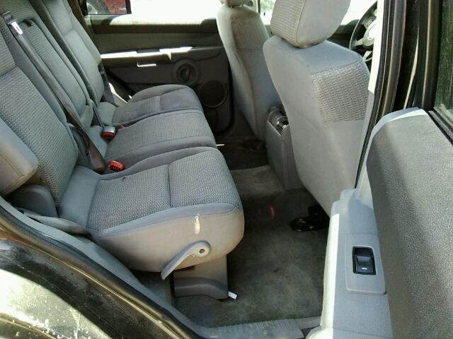 1J8HG48N86C127245 - 2006 JEEP COMMANDER BLACK photo 6