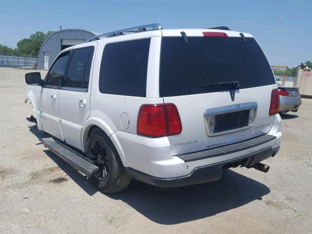 5LMFU27515LJ13157 - 2005 LINCOLN NAVIGATOR 黑色 照片 3
