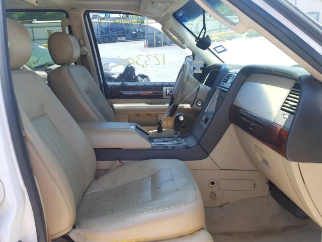 5LMFU27515LJ13157 - 2005 LINCOLN NAVIGATOR 黑色 照片 5