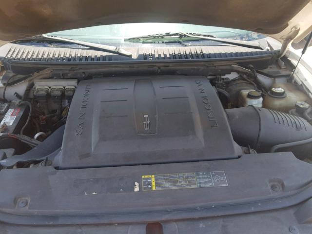 5LMFU27515LJ13157 - 2005 LINCOLN NAVIGATOR 黑色 照片 7