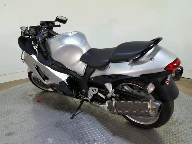 JS1GW71A662103606 - 2006 SUZUKI GSX1300 R SILVER photo 6