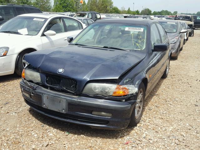 WBAAM3345YKC70561 - 2000 BMW 323 I BLUE photo 2