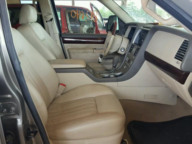 5LMEU68H44ZJ41154 - 2004 LINCOLN AVIATOR 棕色 照片 5