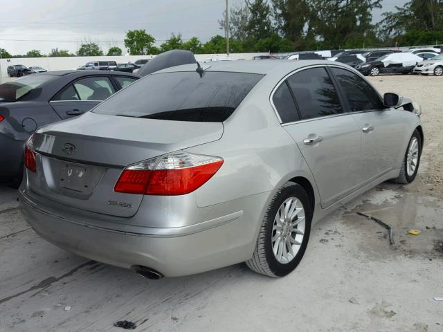 KMHGC4DE4BU132849 - 2011 HYUNDAI GENESIS 3. SILVER photo 4