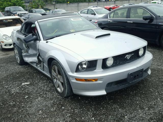 1ZVHT85H165215855 - 2006 FORD MUSTANG GT SILVER photo 1