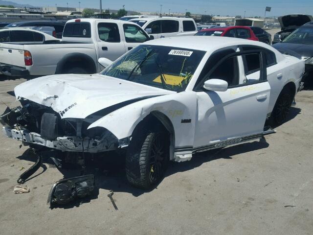 2C3CDXAT9EH226855 - 2014 DODGE CHARGER PO WHITE photo 2