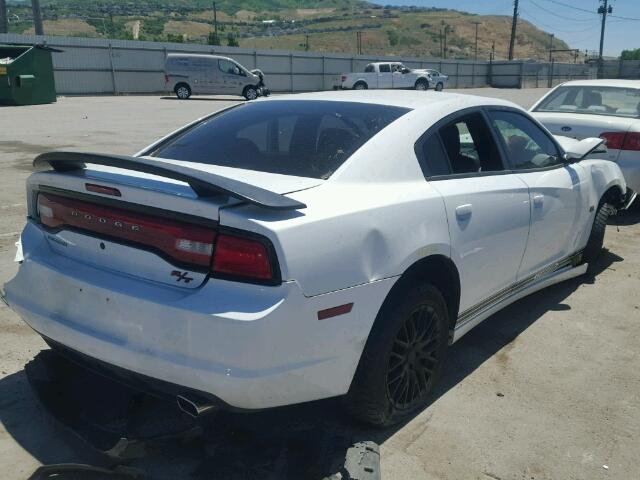 2C3CDXAT9EH226855 - 2014 DODGE CHARGER PO WHITE photo 4