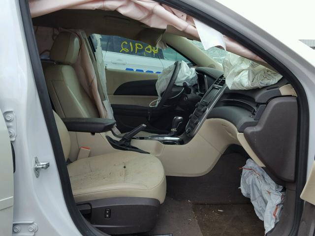 1G11C5SL8FF252030 - 2015 CHEVROLET MALIBU 1LT WHITE photo 5