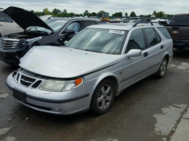 YS3ED59Z623011202 - 2002 SAAB 9-5 ARC SILVER photo 2