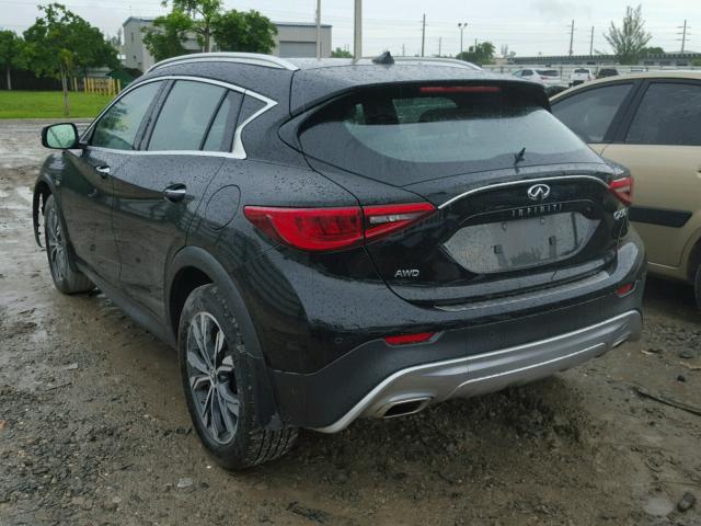 SJKCH5CR9HA021459 - 2017 INFINITI QX30 BASE BLACK photo 3