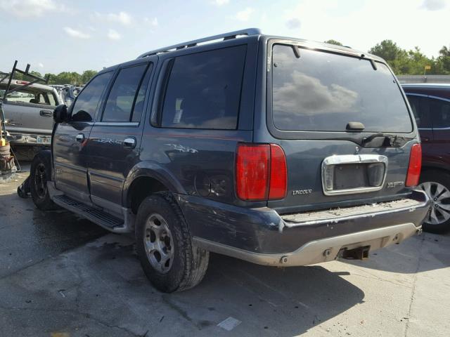 5LMPU28A6YLJ14325 - 2000 LINCOLN NAVIGATOR BLUE photo 3