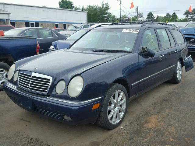 WDBJH82F0XX023520 - 1999 MERCEDES-BENZ E 320 4MAT BLUE photo 2