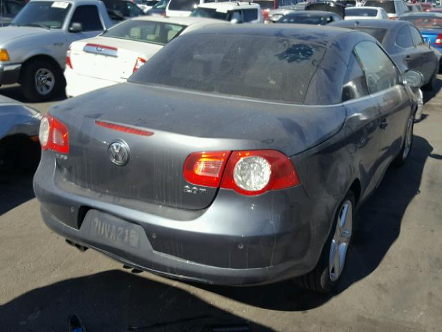 WVWDA71FX7V007139 - 2007 VOLKSWAGEN EOS 2.0T S 灰色 照片 4