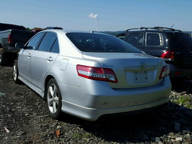 4T1BK3EK1BU622614 - 2011 TOYOTA CAMRY SE SILVER photo 3