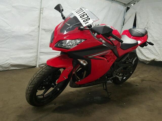 JKAEX8B15GDA32612 - 2016 KAWASAKI EX300 B RED photo 2