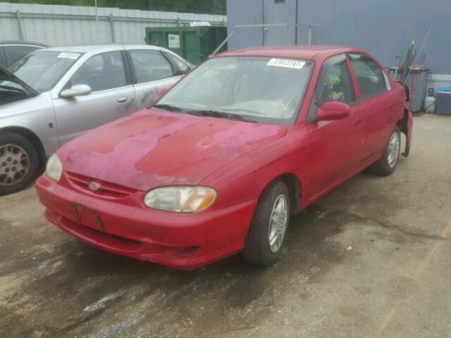 KNAFB121515046053 - 2001 KIA SEPHIA BAS RED photo 2