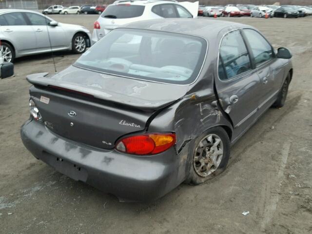 KMHJF35F2YU051517 - 2000 HYUNDAI ELANTRA GL GRAY photo 4