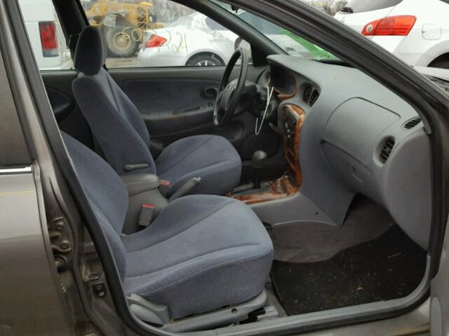 KMHJF35F2YU051517 - 2000 HYUNDAI ELANTRA GL GRAY photo 5