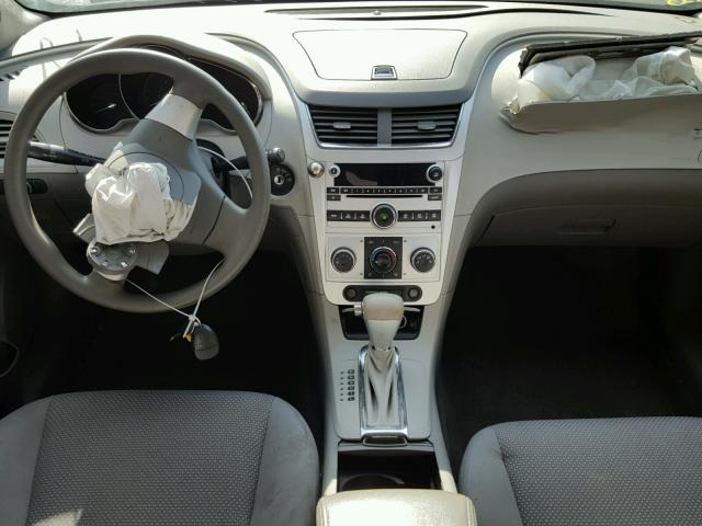 1G1ZA5E06AF285482 - 2010 CHEVROLET MALIBU LS BLUE photo 9