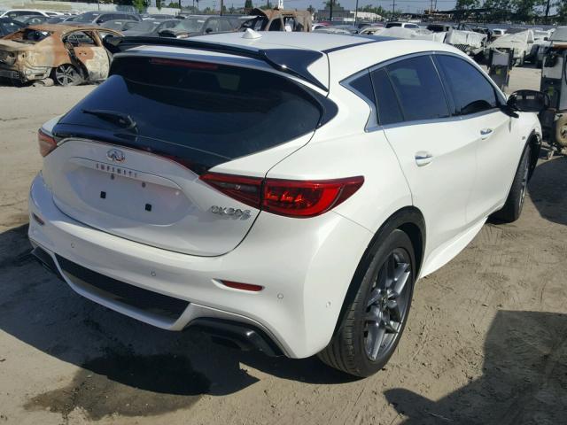 SJKCH5CP1HA015220 - 2017 INFINITI QX30 BASE WHITE photo 4