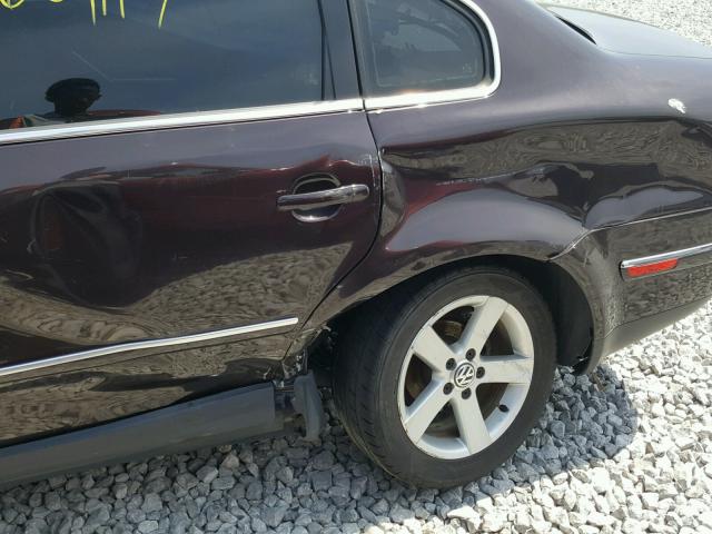 WVWRH63B44P159567 - 2004 VOLKSWAGEN PASSAT GLX 栗色 照片 9