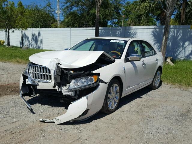 3LNDL2L36CR824918 - 2012 LINCOLN MKZ HYBRID WHITE photo 2