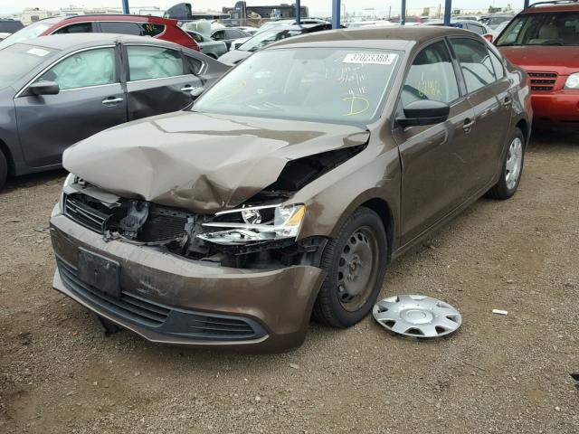 3VW2K7AJXCM397427 - 2012 VOLKSWAGEN JETTA BASE 棕色 照片 2