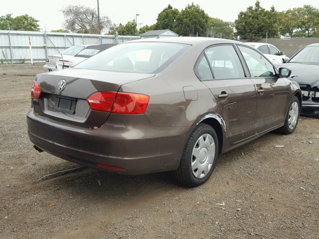3VW2K7AJXCM397427 - 2012 VOLKSWAGEN JETTA BASE 棕色 照片 4