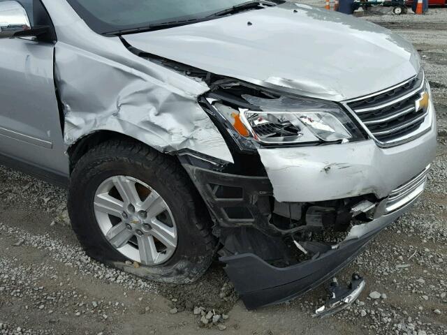 1GNKVHKD4EJ306667 - 2014 CHEVROLET TRAVERSE L SILVER photo 9