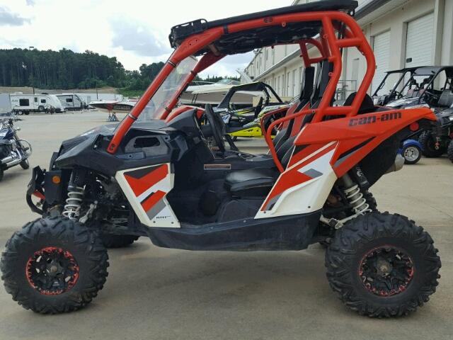 3JBPWAP29HJ000280 - 2017 CAN-AM MAVERICK 1 ORANGE photo 3