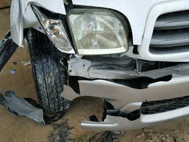 5TDZT34A84S229791 - 2004 TOYOTA SEQUOIA SR WHITE photo 9