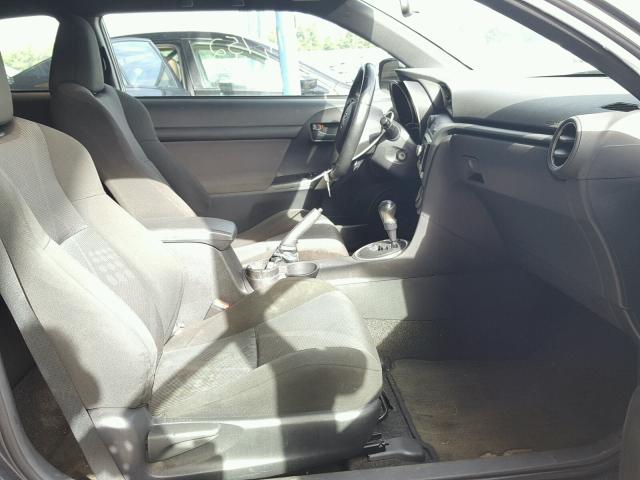 JTKJF5C73B3007527 - 2011 TOYOTA SCION TC 灰色 照片 5