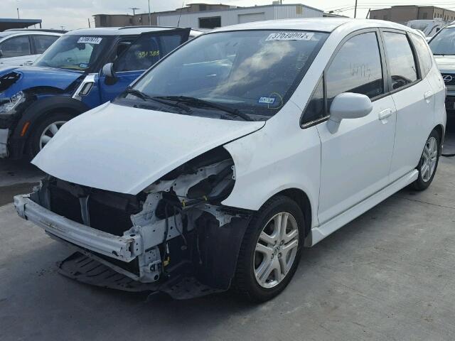 JHMGD38627S003296 - 2007 HONDA FIT WHITE photo 2