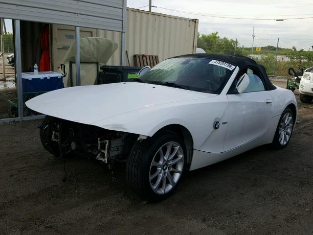 4USBU33548LW75991 - 2008 BMW Z4 3.0 WHITE photo 2