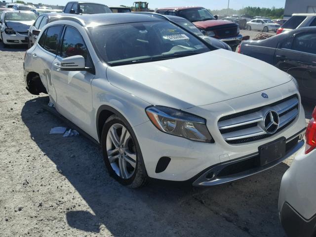 WDCTG4GB5FJ170486 - 2015 MERCEDES-BENZ GLA 250 4M WHITE photo 1