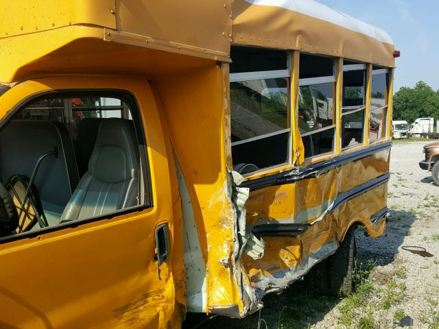 1GDHG31R4X1057041 - 1999 GMC SAVANA CUT YELLOW photo 9