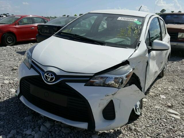 VNKKTUD33HA075512 - 2017 TOYOTA YARIS L WHITE photo 2