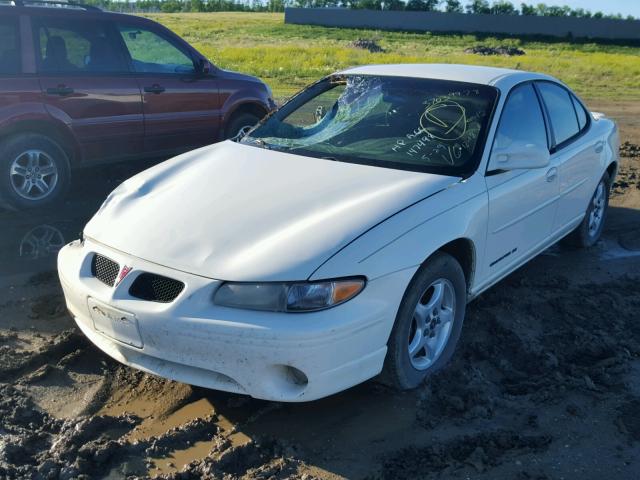 1G2WK52J82F235130 - 2002 PONTIAC GRAND PRIX WHITE photo 2