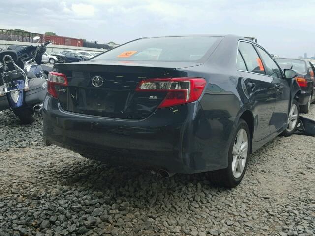 4T1BF1FK0EU459384 - 2014 TOYOTA CAMRY L/SE BLACK photo 4