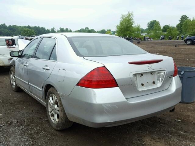 1HGCM56356A088466 - 2006 HONDA ACCORD SE SILVER photo 3